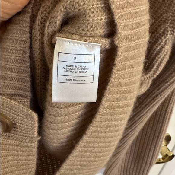 NWOT Quince cashmere cardigan size small. Oatmeal color. - Picture 3 of 4